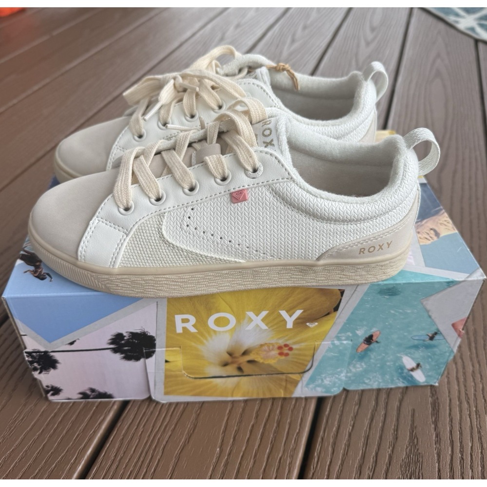 ROXY Sunrise Sneakers Cream Womens Size 6 Lace up‎ NIB Lightweight Lifestyle